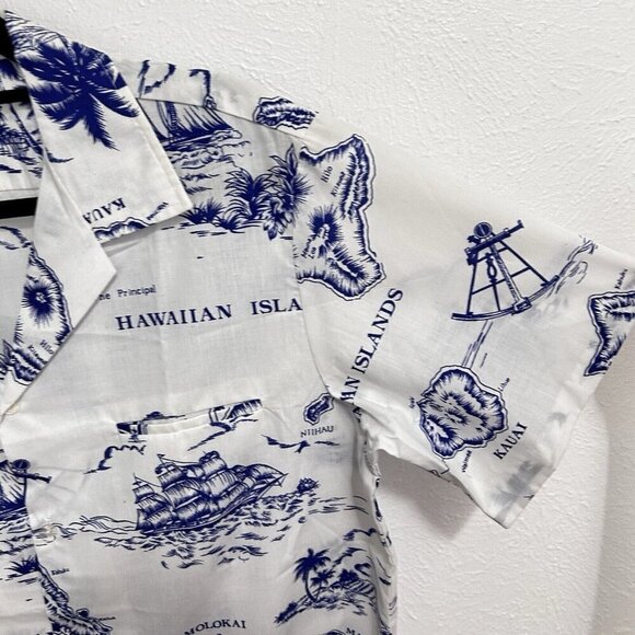 Helenas Hawaiian Islands Map Shirt Men XL White Sailing Beach Camp Button Up USA - Picture 4 of 8